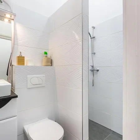 V26 Freedom Apartament *